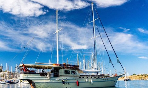 Bodrum Kiralık Gulet Tekne ile Çiftlere Özel Mavi Yolculuk