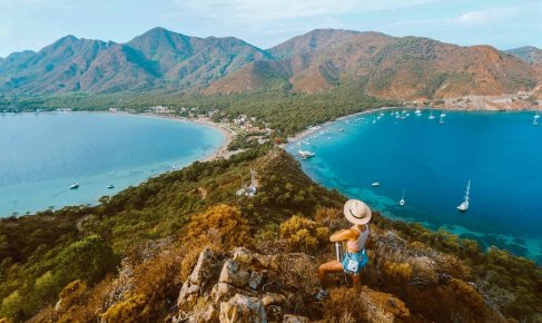 Things to Do in Aktur Bay: Beaches, Activities, and Local Delicacies